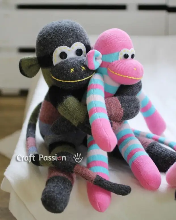 Toys of socks. Making funny monkeys