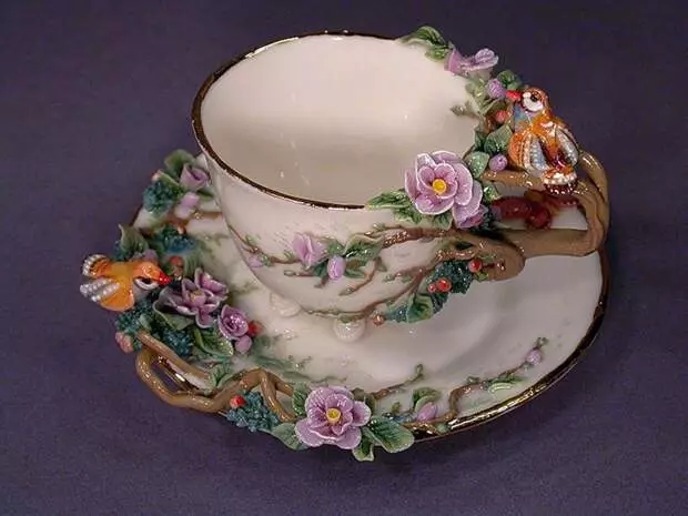 Ukusingathwa okukhethekile kusuka ku-porcelain zotov elena