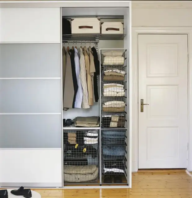 Mini Wardrobe