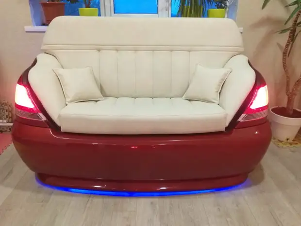 Sofa asli melakukannya sendiri dari belakang BMW 7 E65