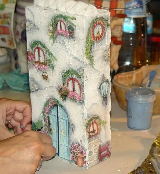 Decoupage su un mattone? Succede così!