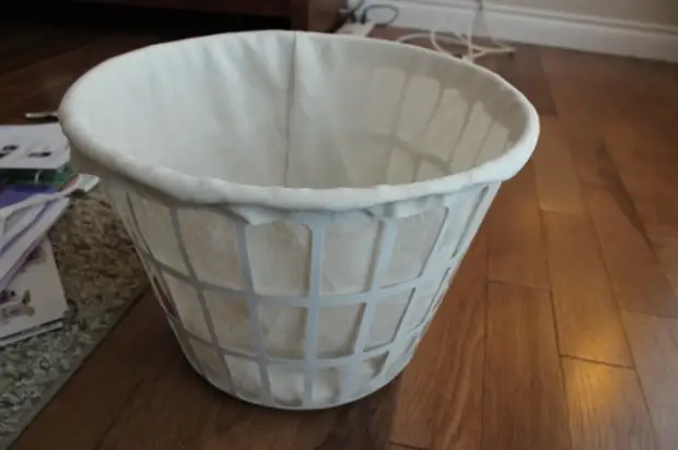 Gumagawa kami ng basket para sa linen