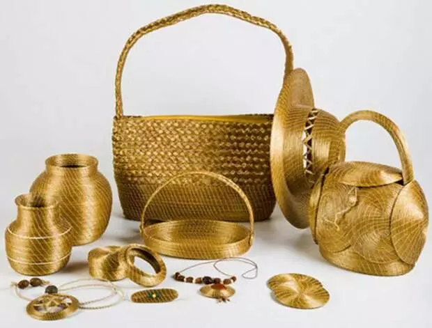 Capim Dourado - Brazilian Eco-Gold and Original Decorations