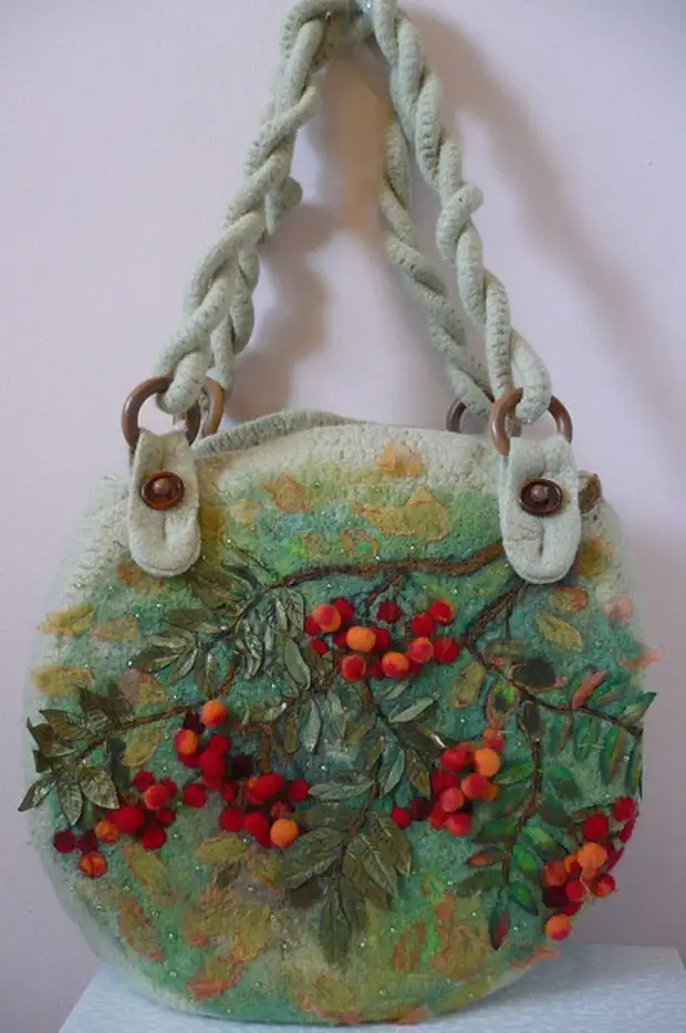 Bolsas artesanais. Warow.