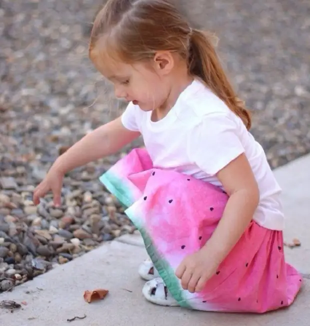 Gran idea para tu hija: linda falda con patrón de sandía