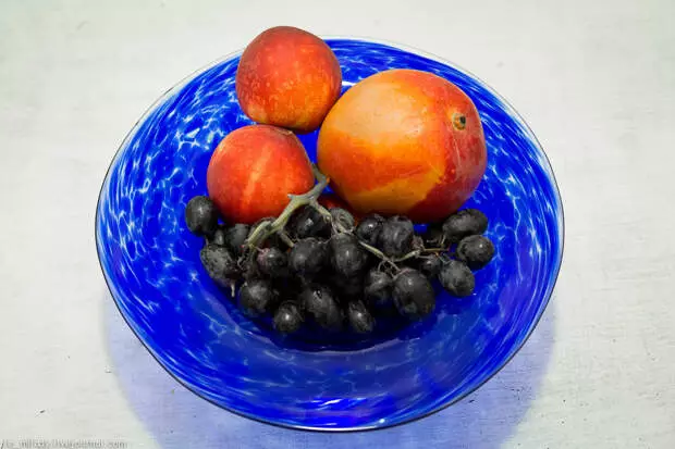 Vase for fruits from "Handstock" glass