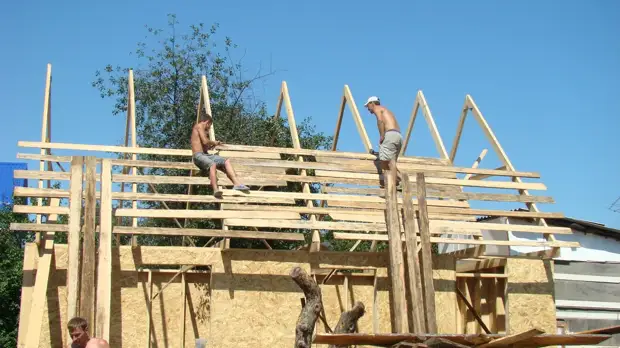 Et encore la maison !!! Seulement maintenant maman. Maison de budget, artisanat, constructeur