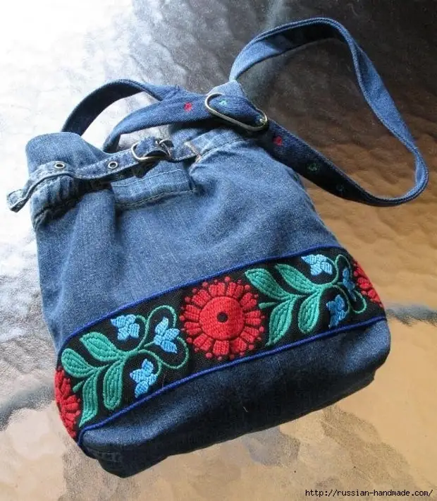 Fashionable bags from old jeans (49) (576x660, 249Kb)