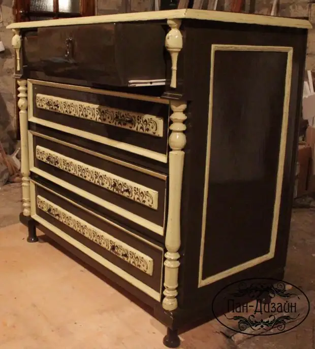Restoration of old chest and shebbie chic