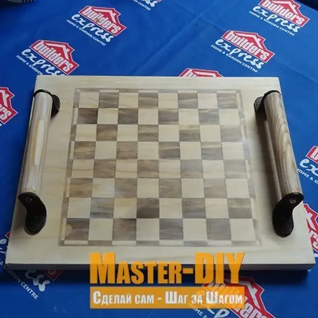 We make a simple chessboard