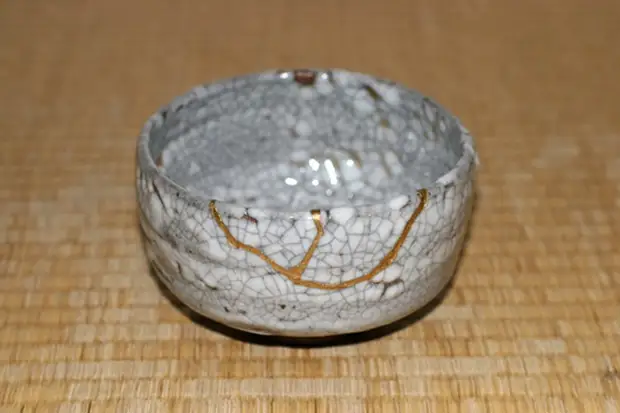 Die Kunst von Kintsugi oder wie man Ihre eigene Unvollkommenheit ergibt