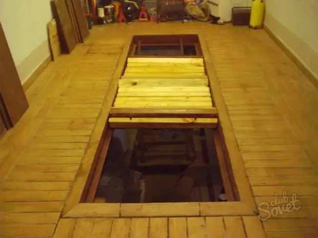 How to make a wooden floor in the garage