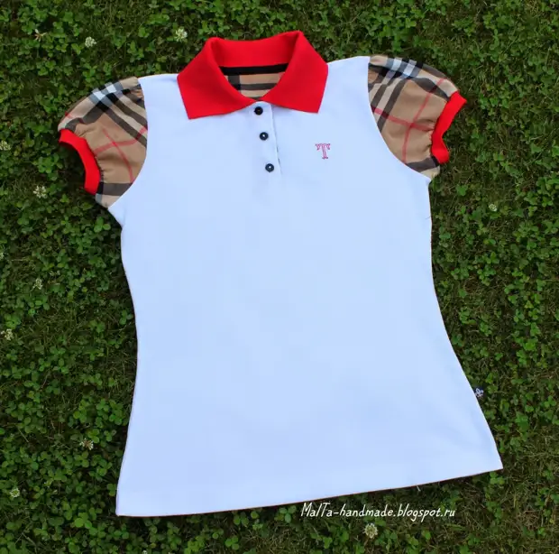 Iklasi enkulu kwi-collar polo