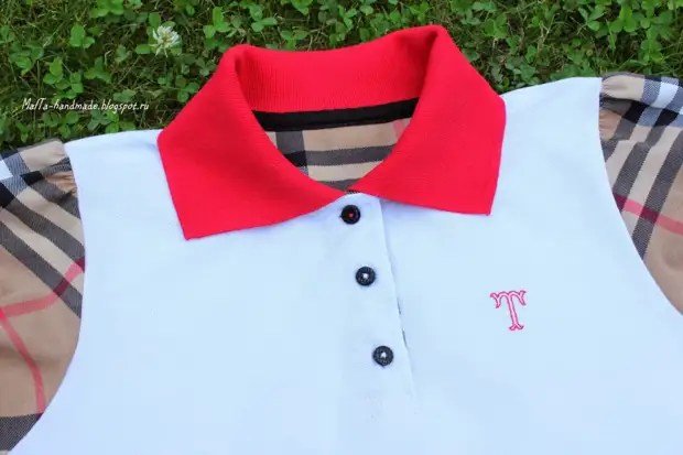 Iklasi enkulu kwi-collar polo