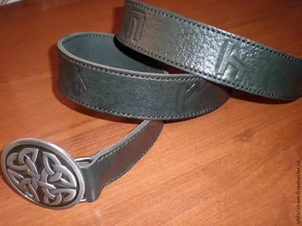 Homemade embossed riem