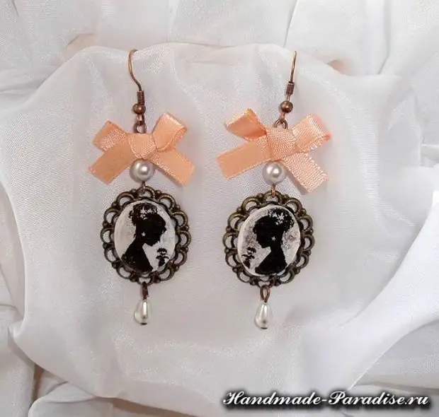 Anting-anting vintage melakukannya sendiri