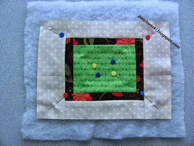 SOFA alang sa mga napkin, sa teknik sa patchwork. Master Class (17) (600x450, 225kb)