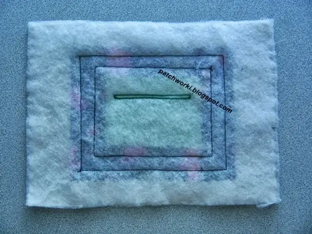 Sofa for napkins, in the technique of patchwork. Master Class (30) (600x450, 245Kb)