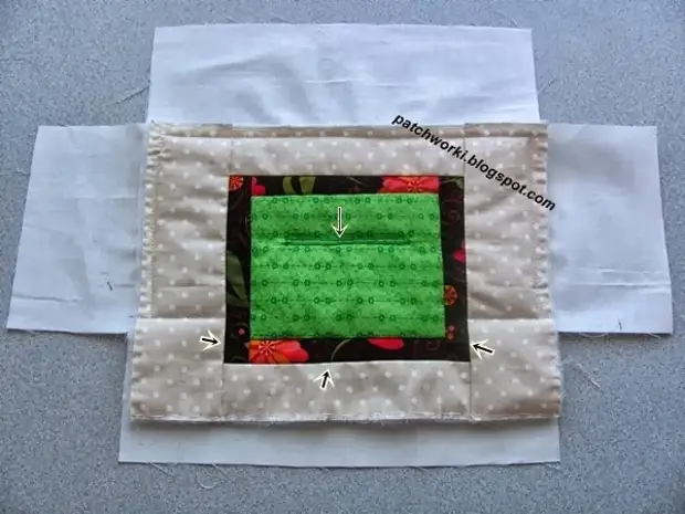 Sofa for napkins, in the technique of patchwork. Master Class (40) (600x450, 174Kb)