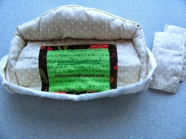 Sofa for napkins, in the technique of patchwork. Master Class (82) (600x450, 231Kb)