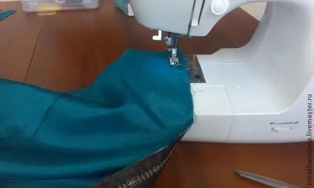 Como coser suavemente o forro á chaqueta