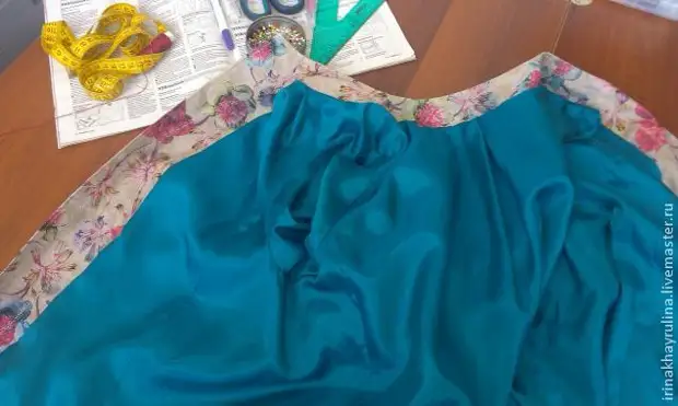 Como coser suavemente o forro á chaqueta