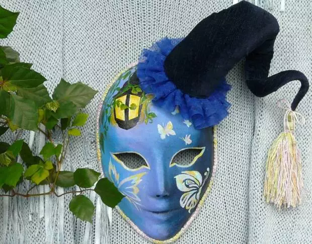 Venetian mask "rèv fe limyè"