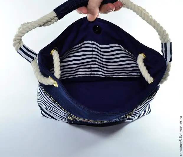 Varrjon egy nyári táskát a tengeri stílusban