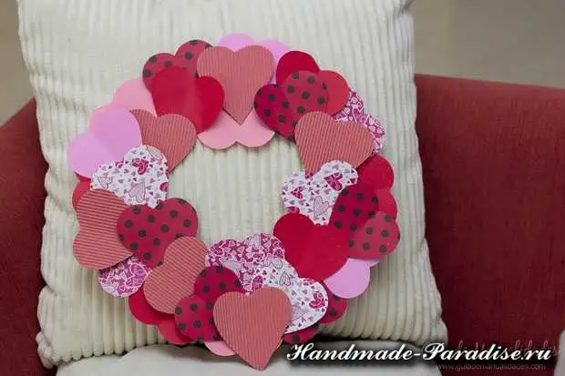 Girlanda kardijaka tal-karta għal Valentine's Day