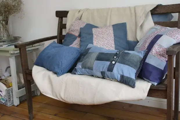 Идеи за декоративни възглавници, направени от стари дънки
