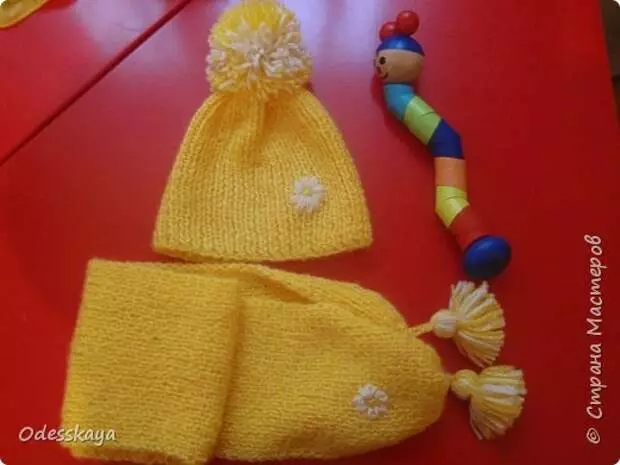 Chapéus de malha, Scarfies para Malya