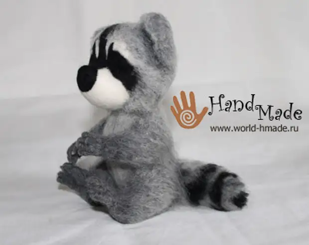 Toy raccoon di teknîka felsefê zuha de. Çîna masterê