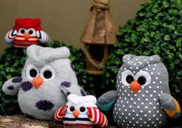 Funny Owls syet fra lyse sokker