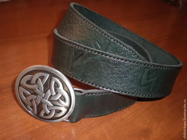 Production of a belt with embossed runes