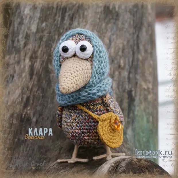 Clara Crow, Crocheted qho khoom ua si. Ua haujlwm cov crochet.