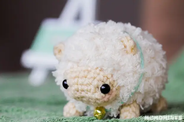 Amigurum Lamb Fluffy: Gwau symbol o 2015 gyda'u dwylo eu hunain