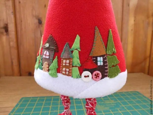 We sew Santa Claus from Flis