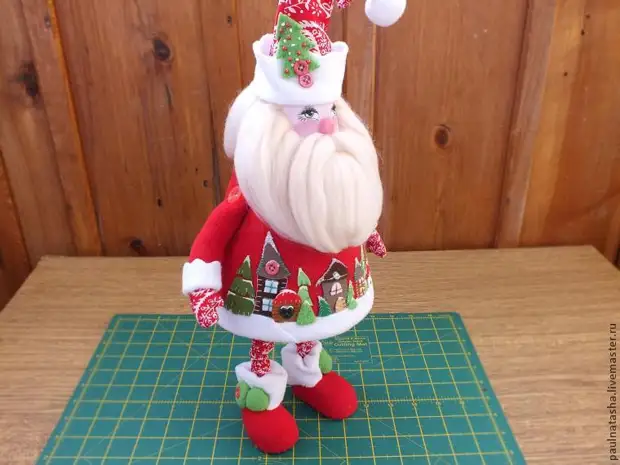 We sew Santa Claus from Flis