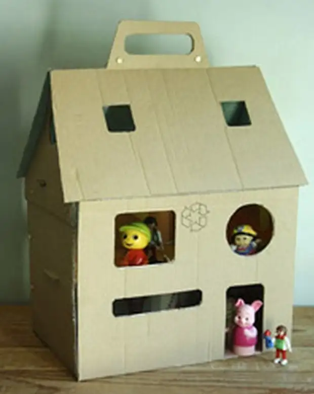 Cardboard House ສໍາລັບ dolls ເຮັດມັນດ້ວຍຕົນເອງ
