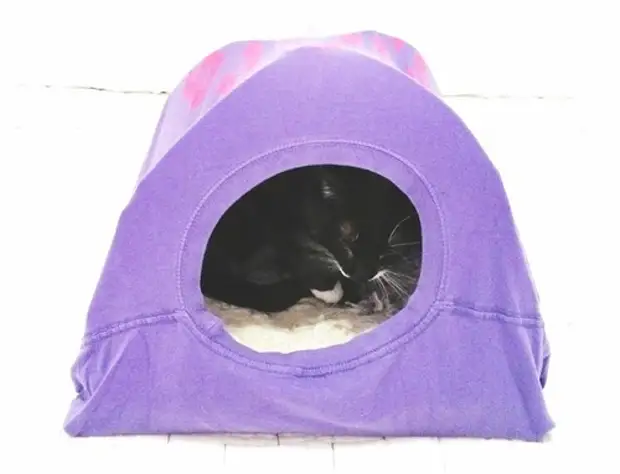 T-shirt Cat House