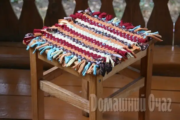 Weaving Carpets