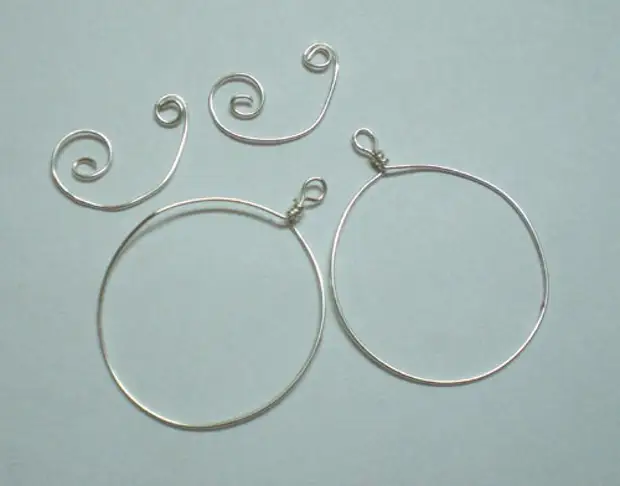 Paano Gumawa ng Round Wire Earrings.