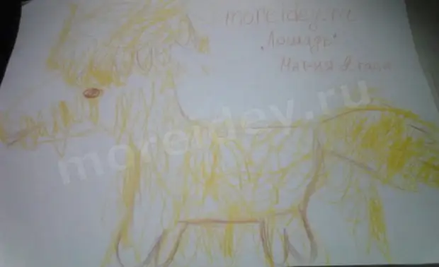 Dzīvnieki no plaukstām: zirga zīmēšana no plaukstām
