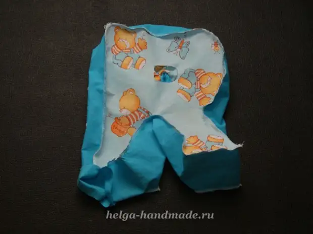 Urang ngaput hurup bantal anu sanés