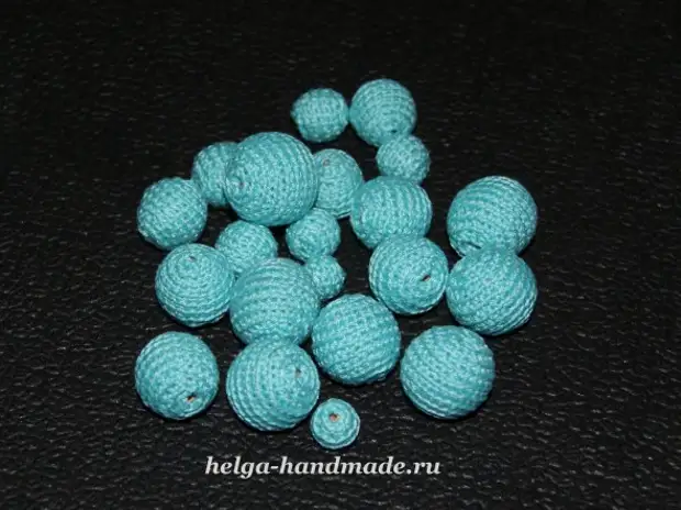 Anyị na-ekenye beads niile