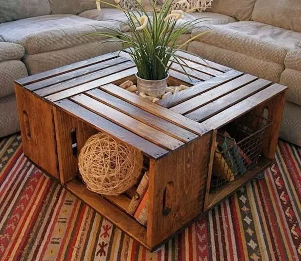 Tafel van ou hout bokse