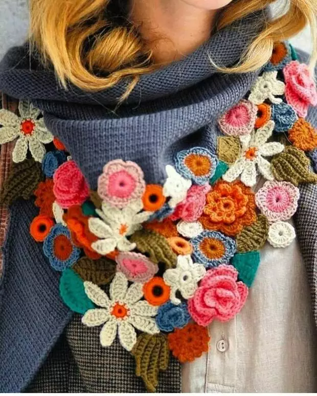 Spring in scarves and sinds! Girls, it is masterpiece ?. Urgently inspire and knit)