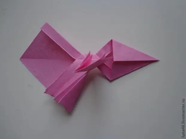 Paper bow