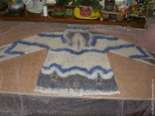 Master Class làm việc với những chiếc khăn của Pavlovoposad trong một kỹ thuật ẩm ướt