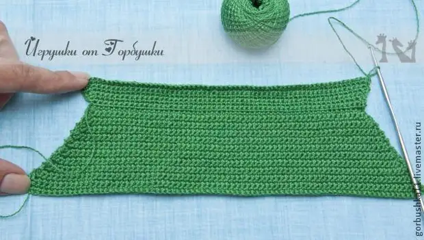 Knit ag forbairt bréagán